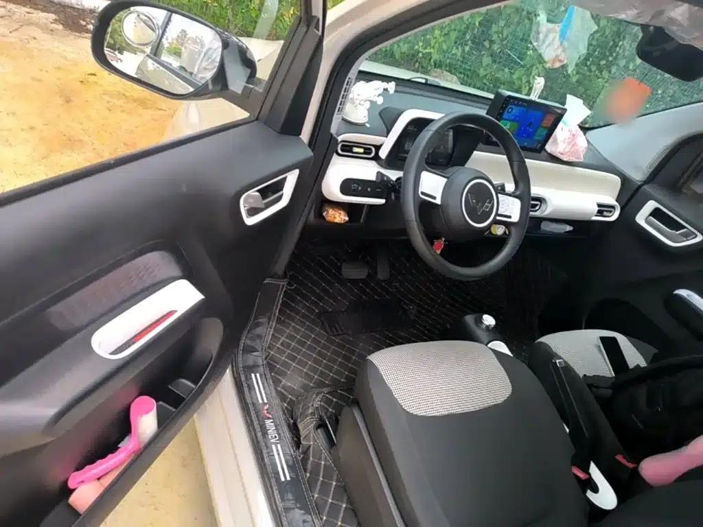 Hongguang MINIEV 2024 Third Generation 215km/h Youth Edition — миниатюра 16