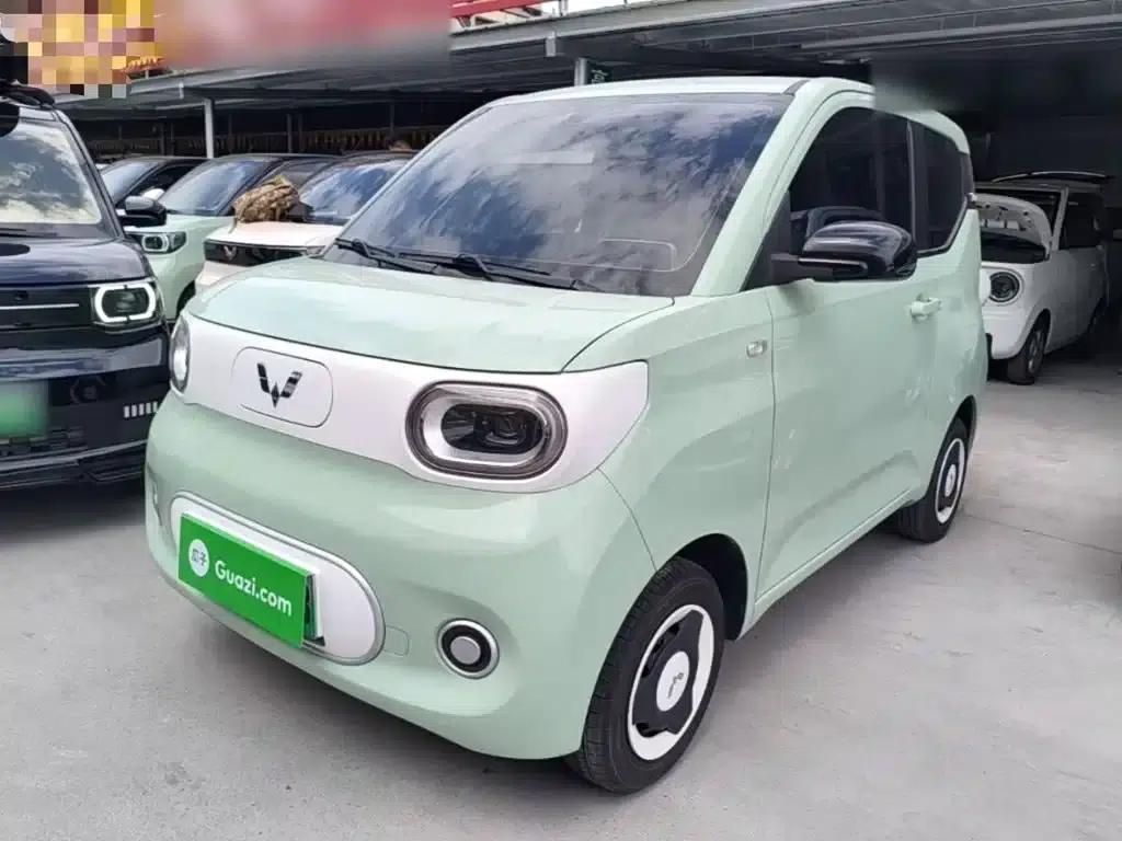 Hongguang MINIEV 2024 Third Generation 215km/h Youth Edition — миниатюра 2