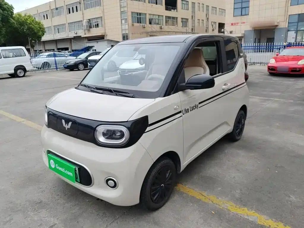 Hongguang MINIEV 2024 Third Generation 215km/h Youth Edition — миниатюра 2