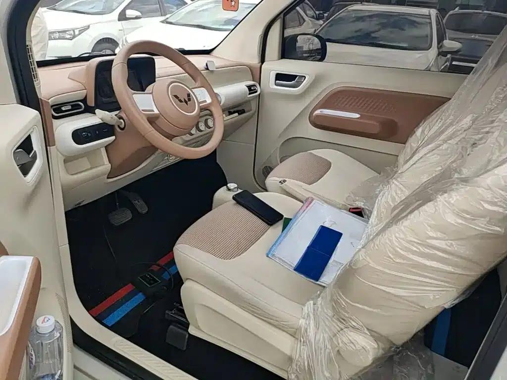 Hongguang MINIEV 2024 Third Generation 215km/h Youth Edition — миниатюра 15