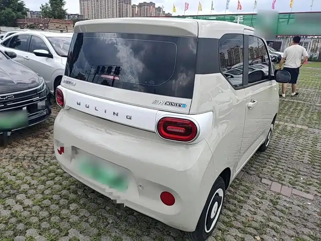 Hongguang MINIEV 2024 Third Generation 215km/h Youth Edition — миниатюра 7