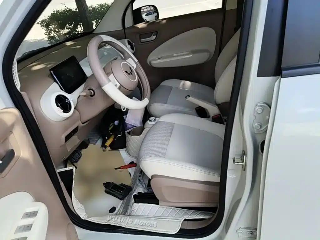 Hongguang MINIEV 2025 Fourth Generation Four-Door Advanced Model — миниатюра 15
