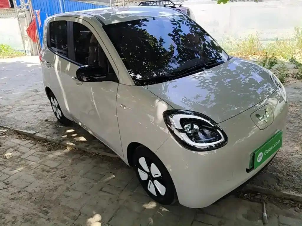 Hongguang MINIEV 2025 Fourth Generation Four-Door Advanced Model — миниатюра 4