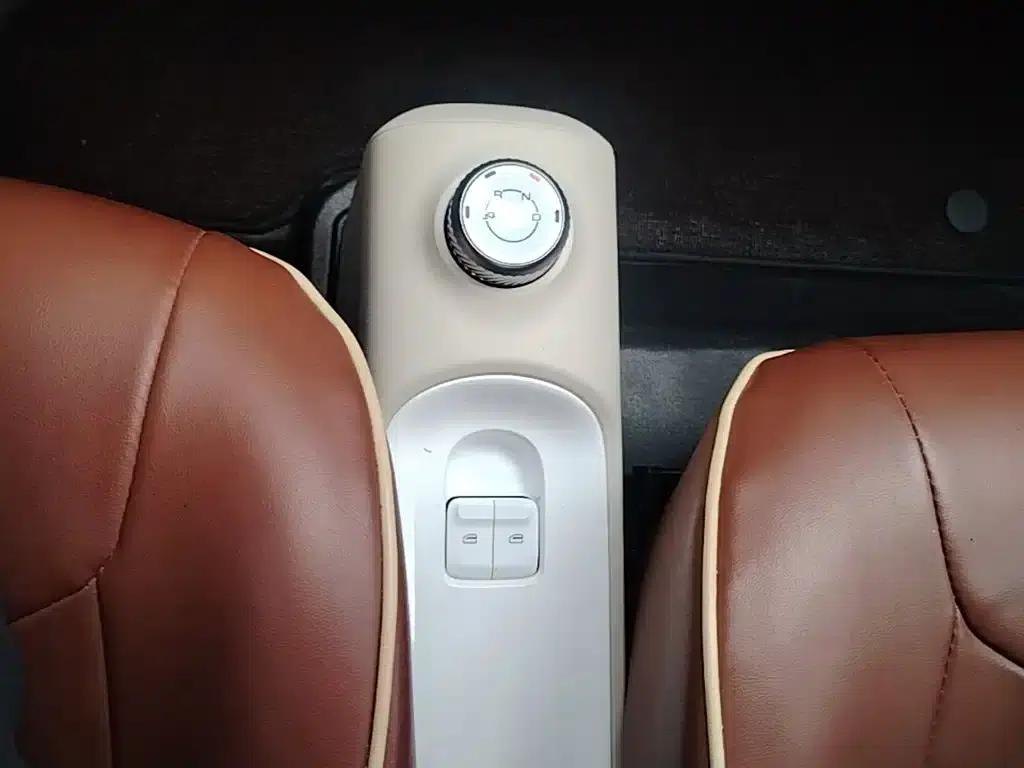 Hongguang MINIEV 2024 Third Generation 215km/h Advanced Edition — миниатюра 14