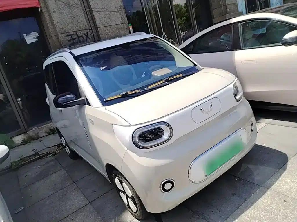 Hongguang MINIEV 2024 Third Generation 215km/h Advanced Edition — миниатюра 4
