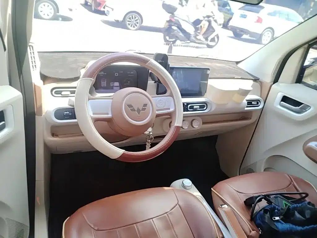 Hongguang MINIEV 2024 Third Generation 215km/h Advanced Edition — миниатюра 10