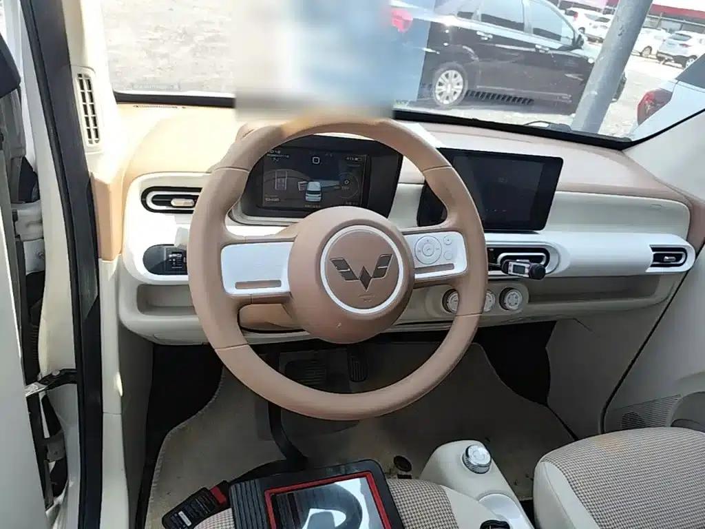 Hongguang MINIEV 2024 Third Generation 215km/h Advanced Edition — миниатюра 11