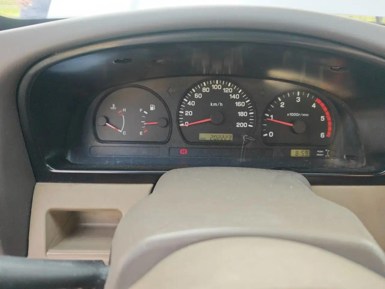 Dongfeng Ruichi 2013 2.5T Diesel Two-Wheel-Drive Standard Version ZD25TCR — миниатюра 11