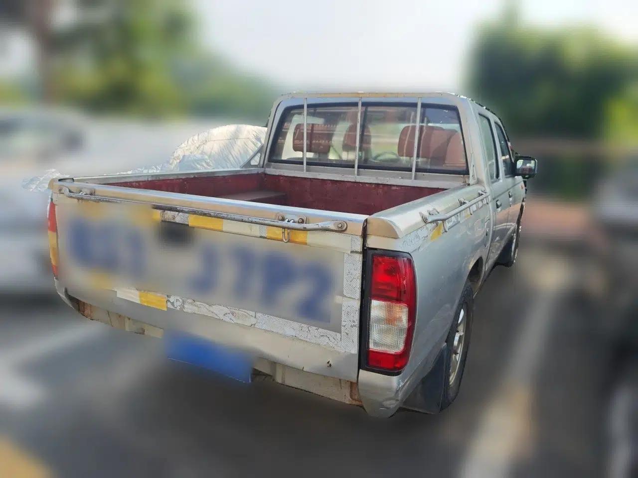 Dongfeng Ruichi 2013 2.5T Diesel Two-Wheel-Drive Standard Version ZD25TCR — миниатюра 6