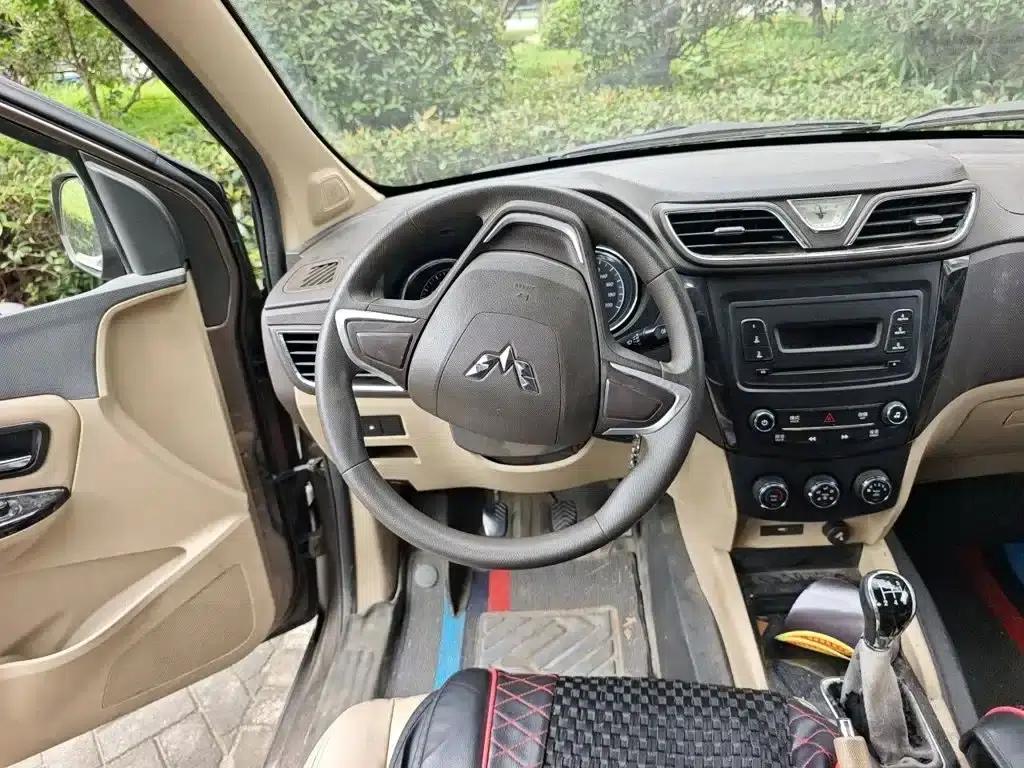 Wuling Hongguang 2015 1.5L S1 Comfort (National V Emission Standard) — миниатюра 3