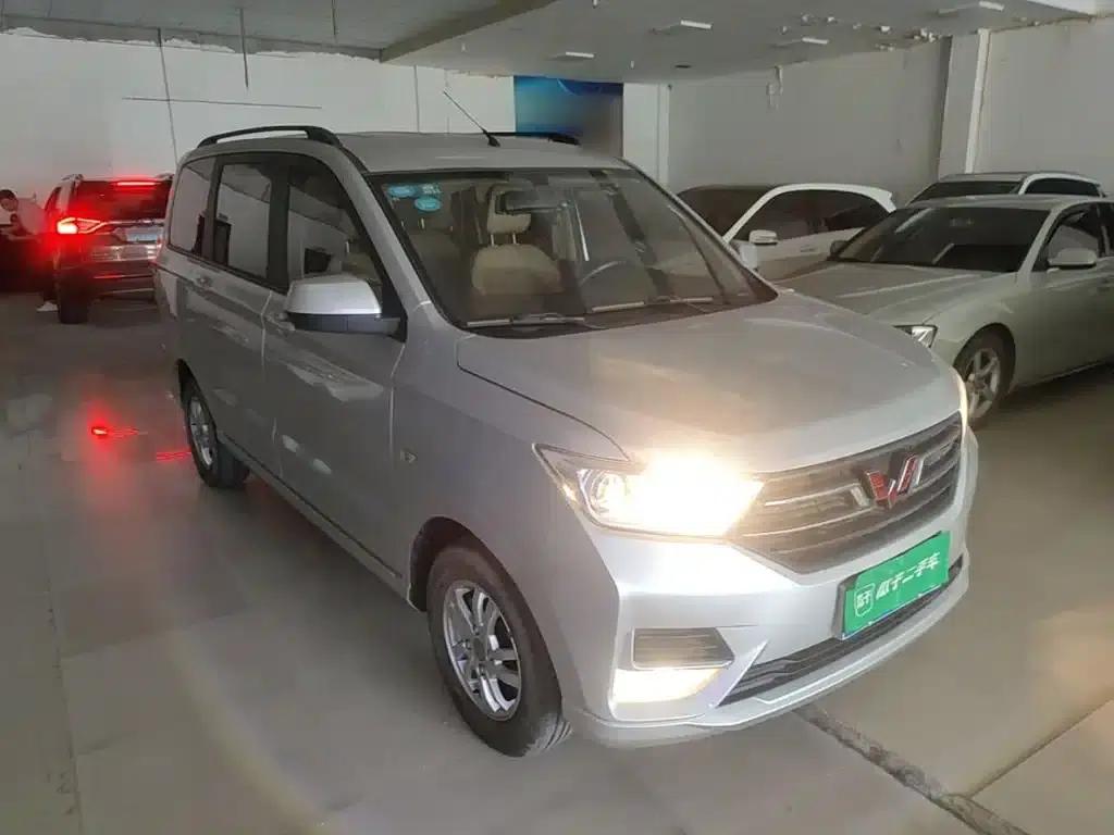 Wuling Hongguang 2018 1.5L S Comfort Model L2B — миниатюра 4