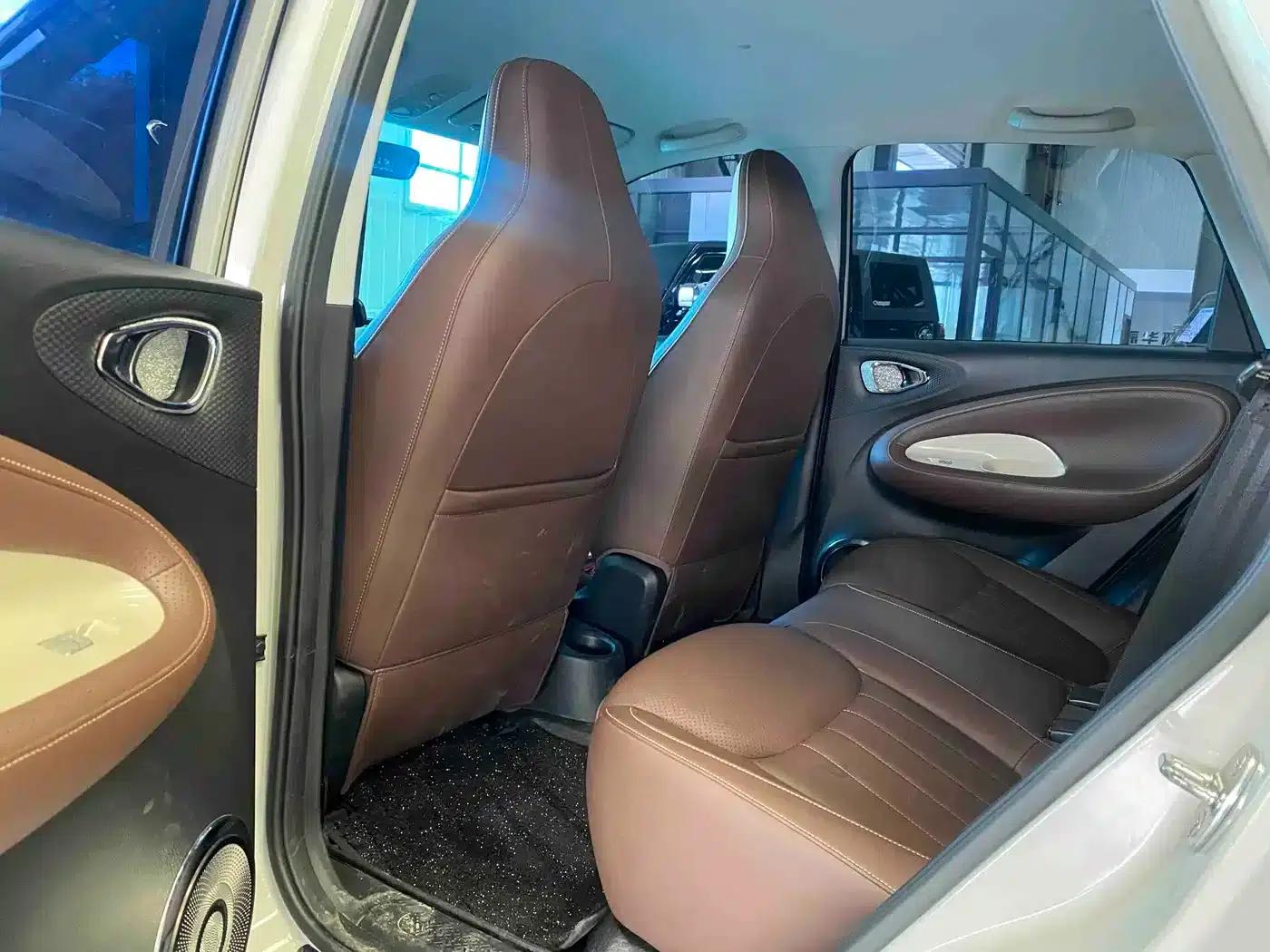 Wuling Bingo 2023 Model, 333km Range, Lingxi Connectivity+ Model — миниатюра 4