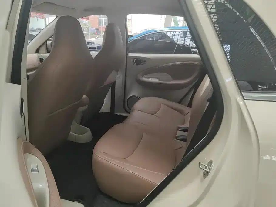 Wuling Bingo 2025 Model, 333km Range, Lingxi Connected Edition — миниатюра 11
