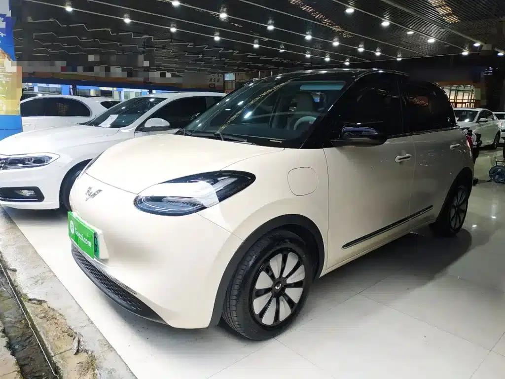 Wuling Bingo 2025 Model, 333km Range, Lingxi Connected Edition — миниатюра 2