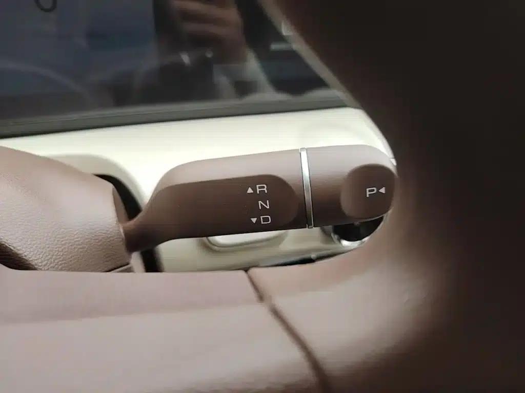 Wuling Bingo 2025 Model, 333km Range, Lingxi Connected Edition — миниатюра 14