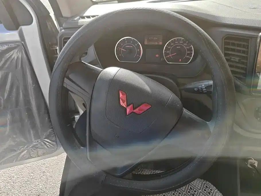 Wuling Hongguang V 2021 1.5L Sporty Edition LAR — миниатюра 15