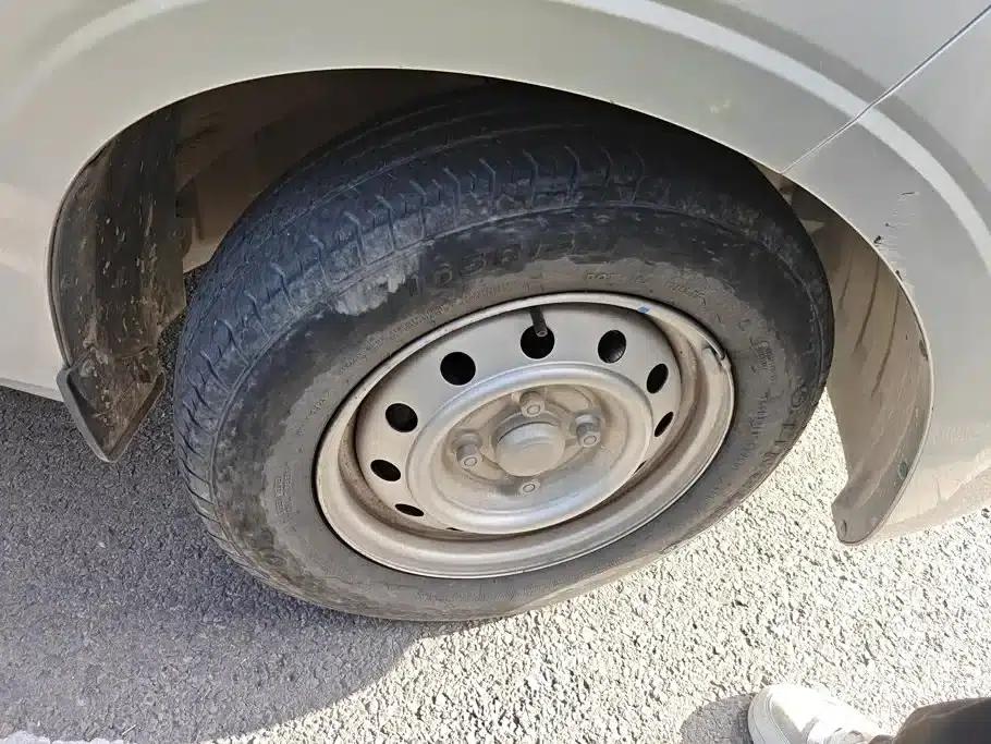 Wuling Hongguang V 2021 1.5L Sporty Edition LAR — миниатюра 6