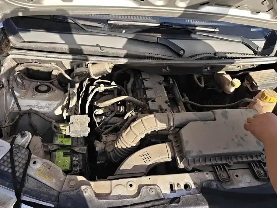 Wuling Hongguang V 2021 1.5L Sporty Edition LAR — миниатюра 10