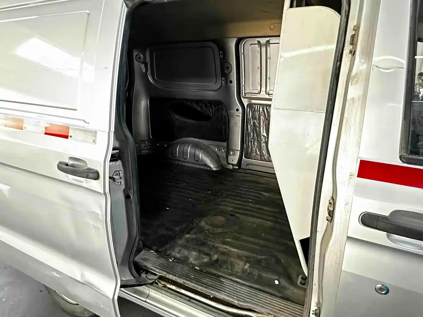 Wuling Hongguang V 2021 1.5L Sporty Edition with Sealed Windows LAR — миниатюра 13