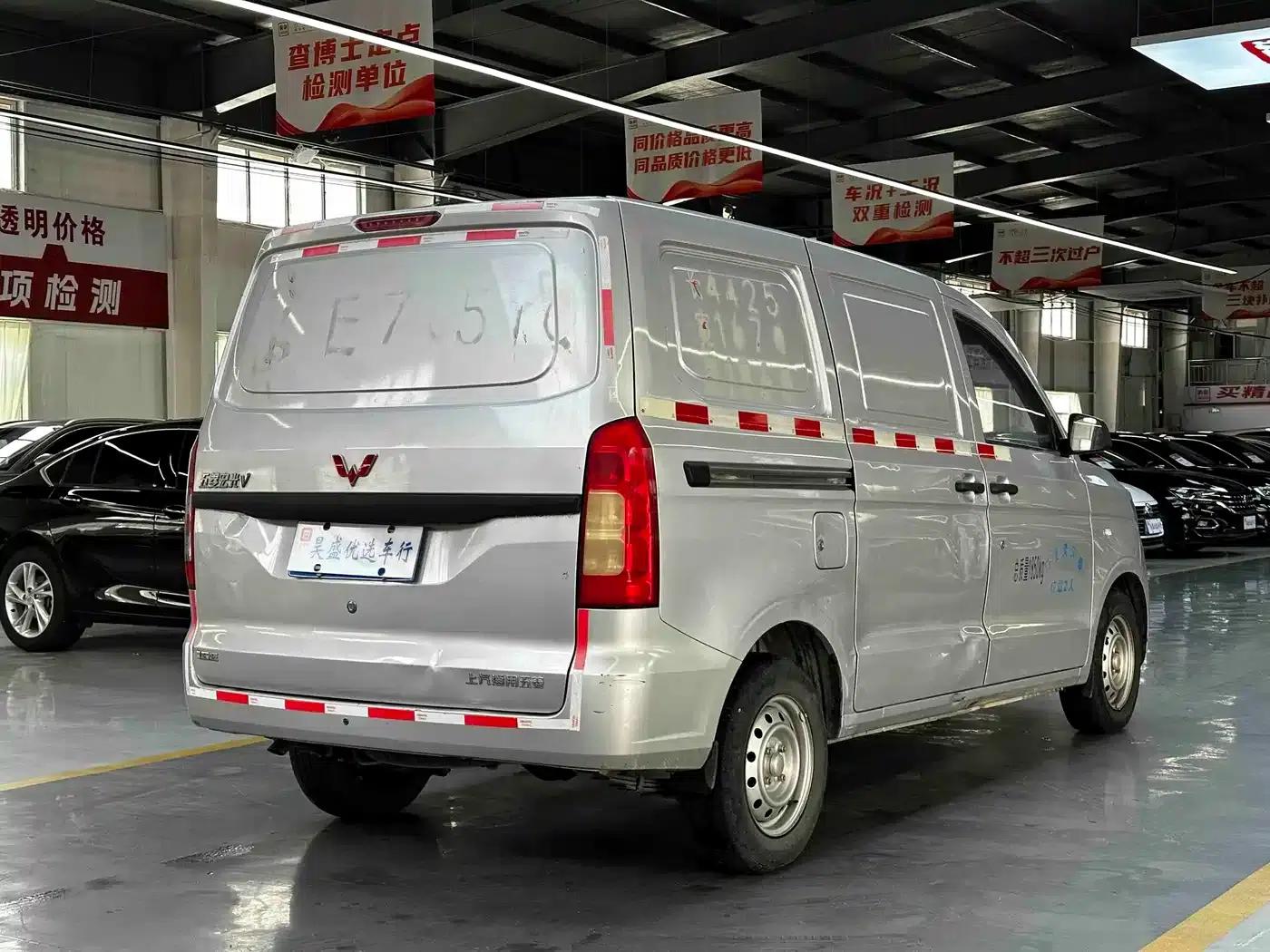 Wuling Hongguang V 2021 1.5L Sporty Edition with Sealed Windows LAR — миниатюра 5