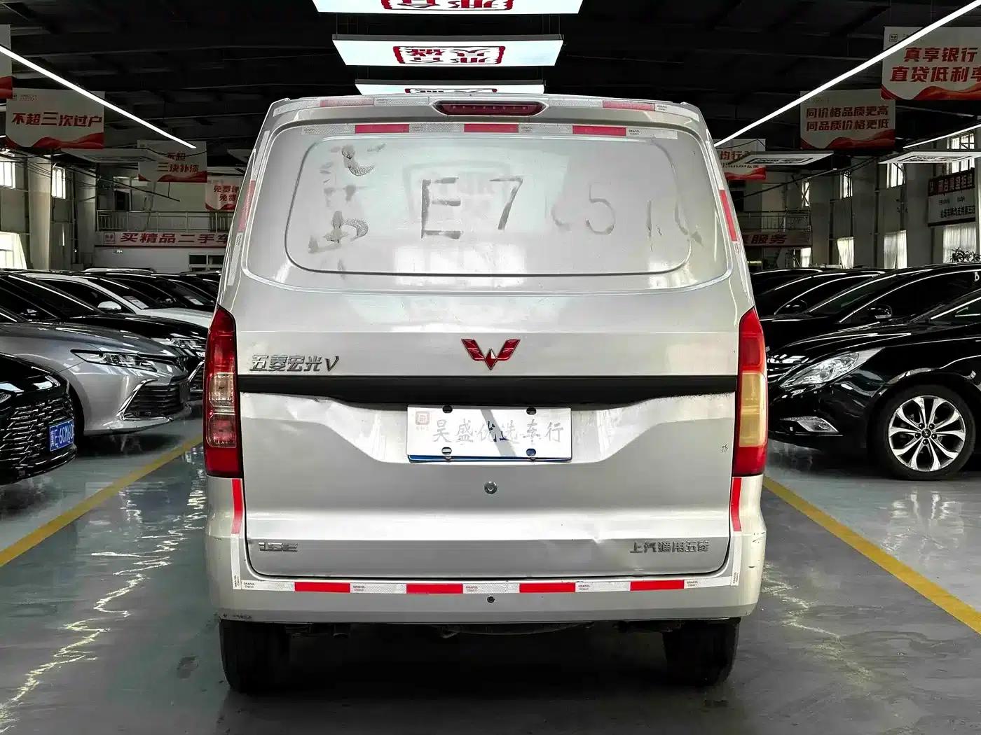 Wuling Hongguang V 2021 1.5L Sporty Edition with Sealed Windows LAR — миниатюра 7