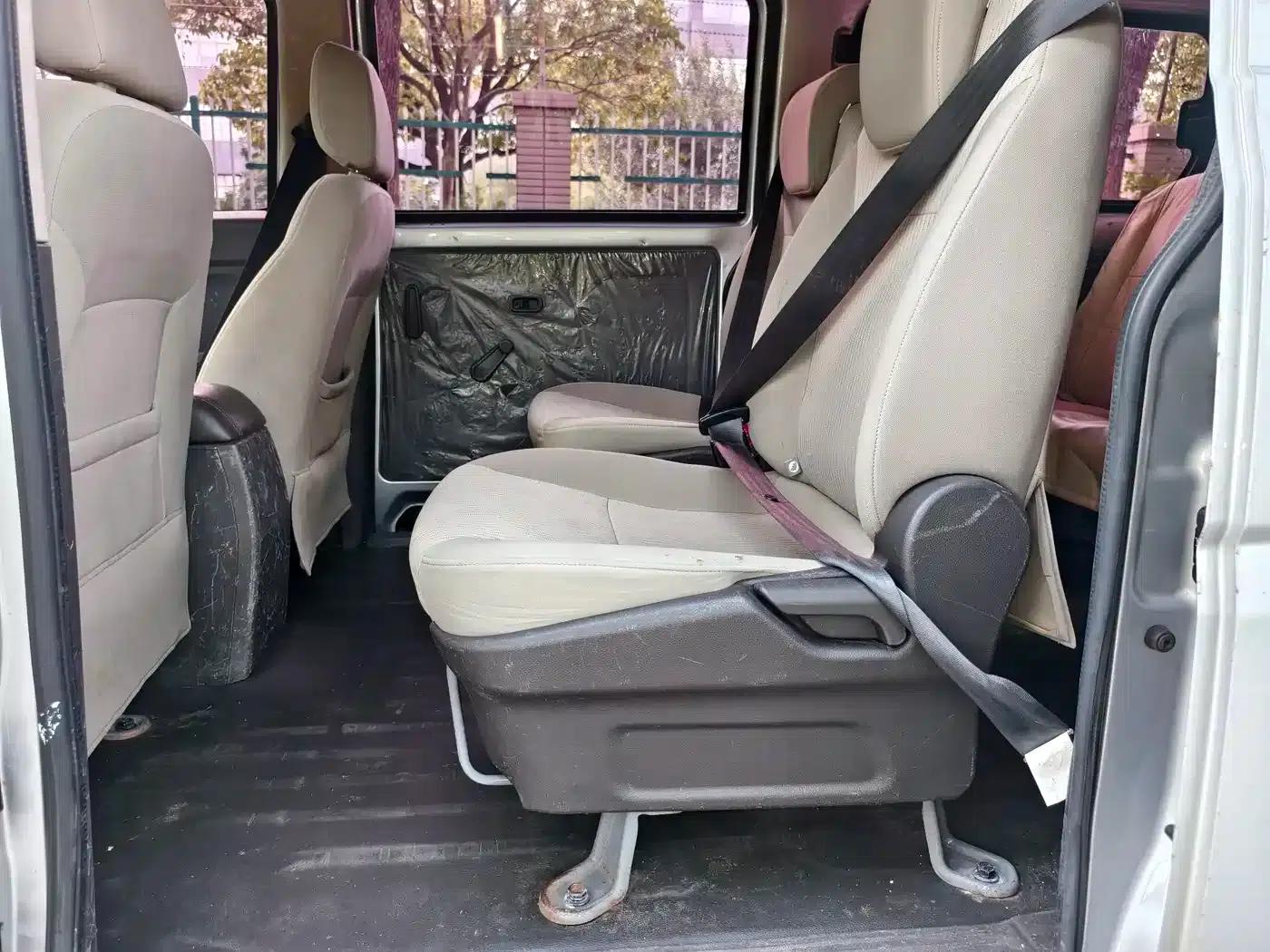 Wuling Rongguang V 2016 1.2L Standard Edition — миниатюра 4