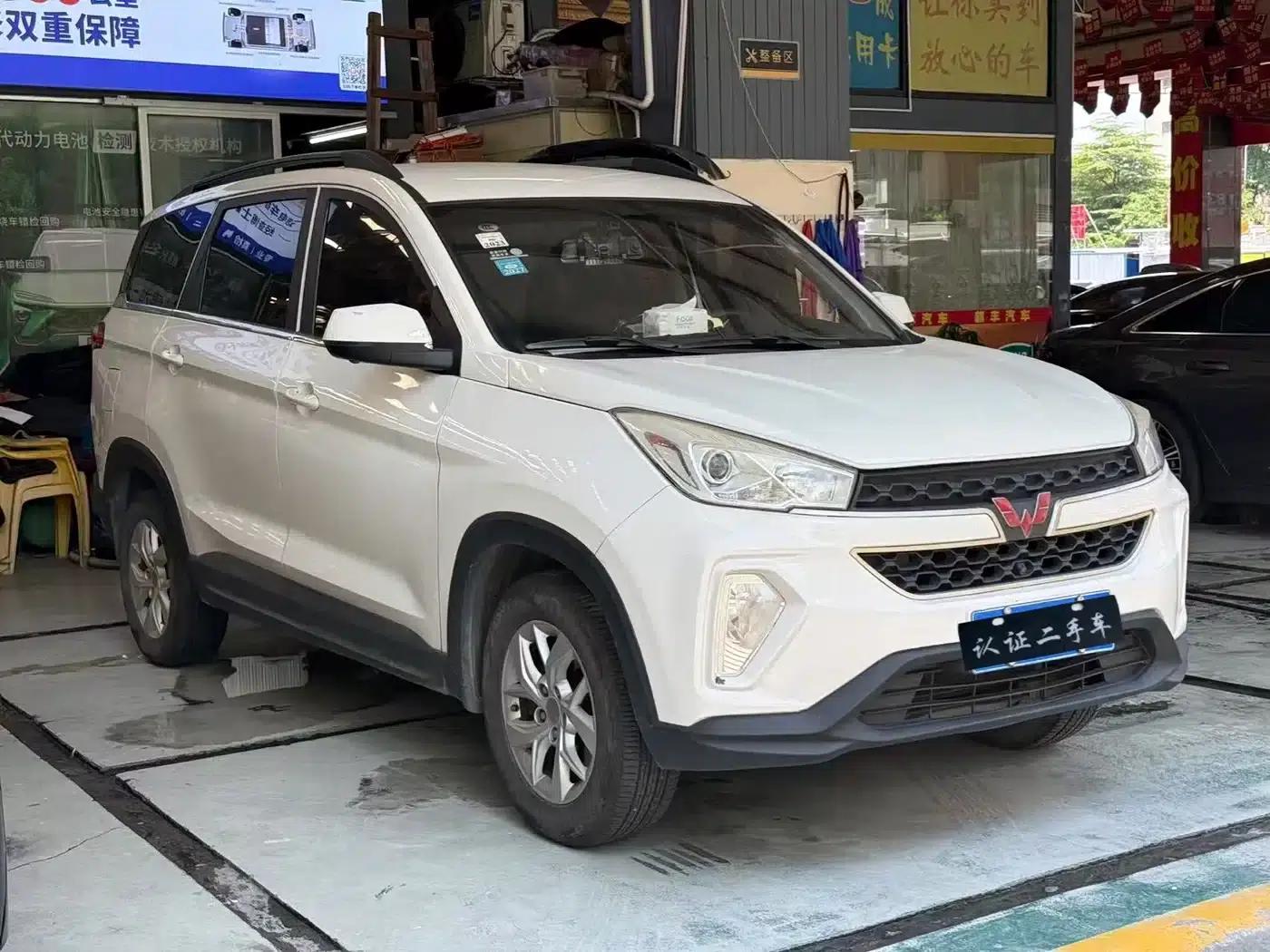 Wuling Hongguang S3 2018 1.5L Manual Comfort Model (National V Emission Standard) — миниатюра 3