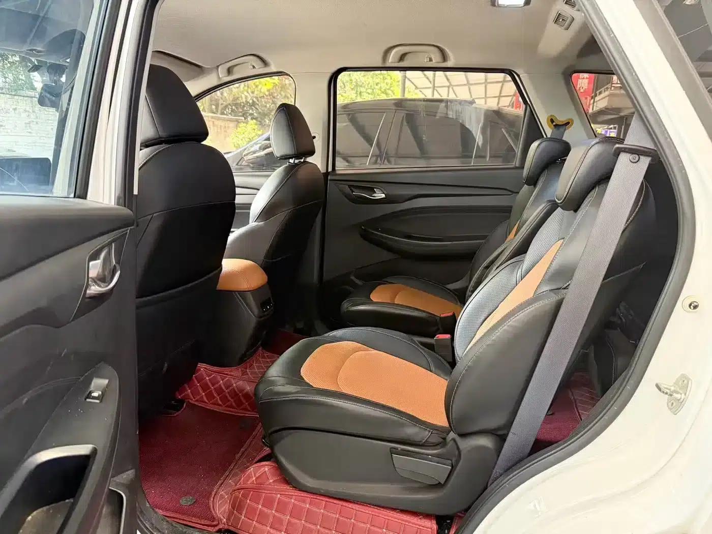 Wuling Hongguang S3 2018 1.5L Manual Comfort Model (National V Emission Standard) — миниатюра 7