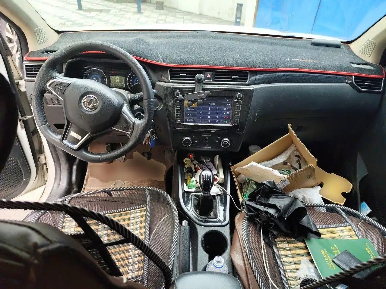 Dongfeng Fengon 580 2017 1.8L Manual Comfort Model — миниатюра 9