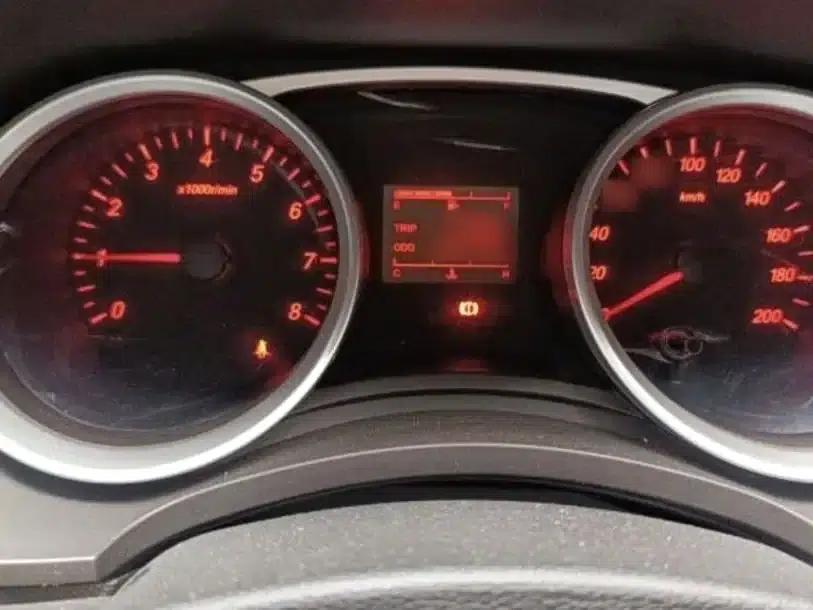 Wuling Hongguang PLUS 2019 1.5T Manual Deluxe 7-Seater — миниатюра 4