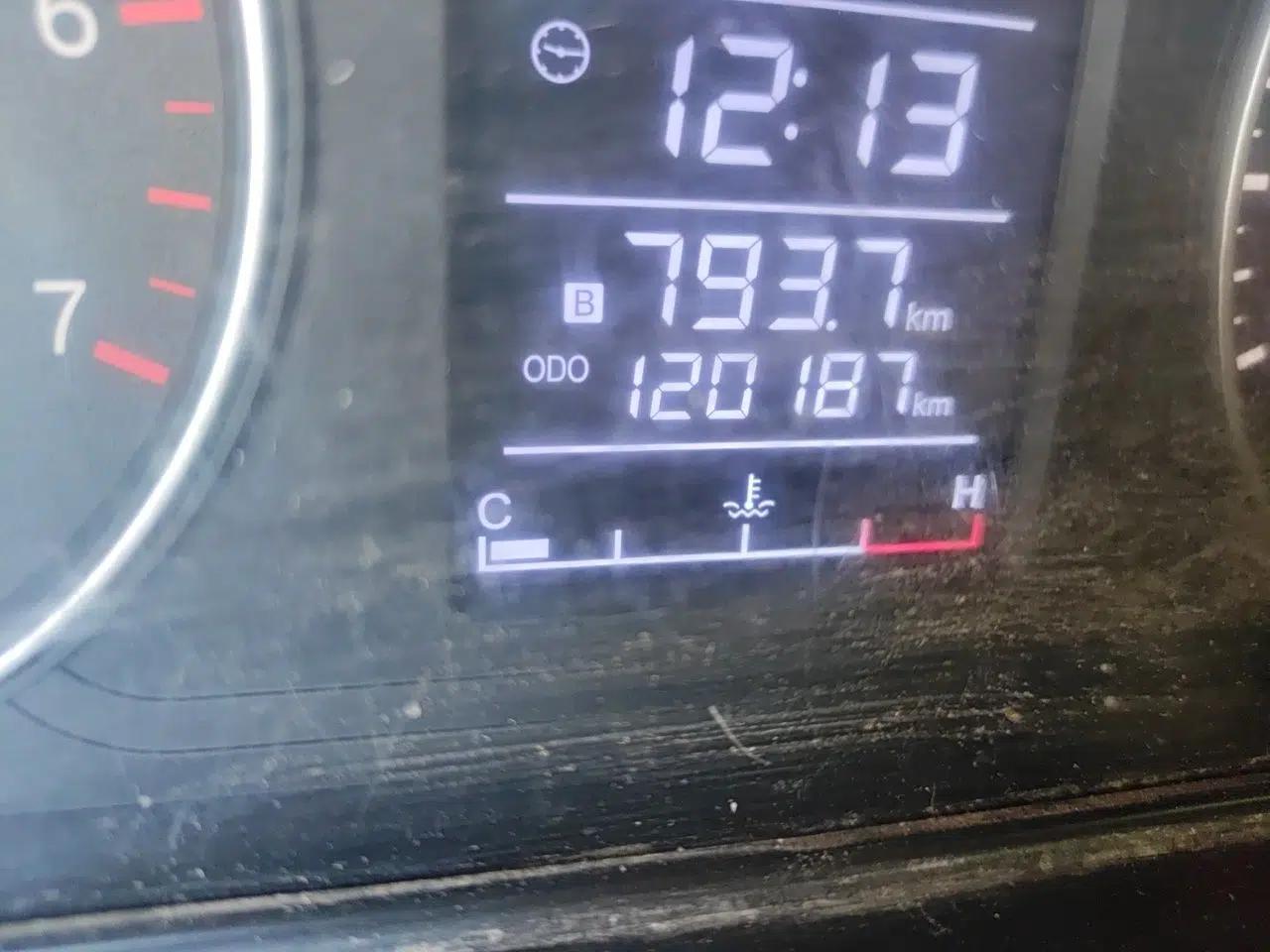 Dongfeng Fengon 330 2016 1.5L Manual Enjoyment Model DK15 — миниатюра 12