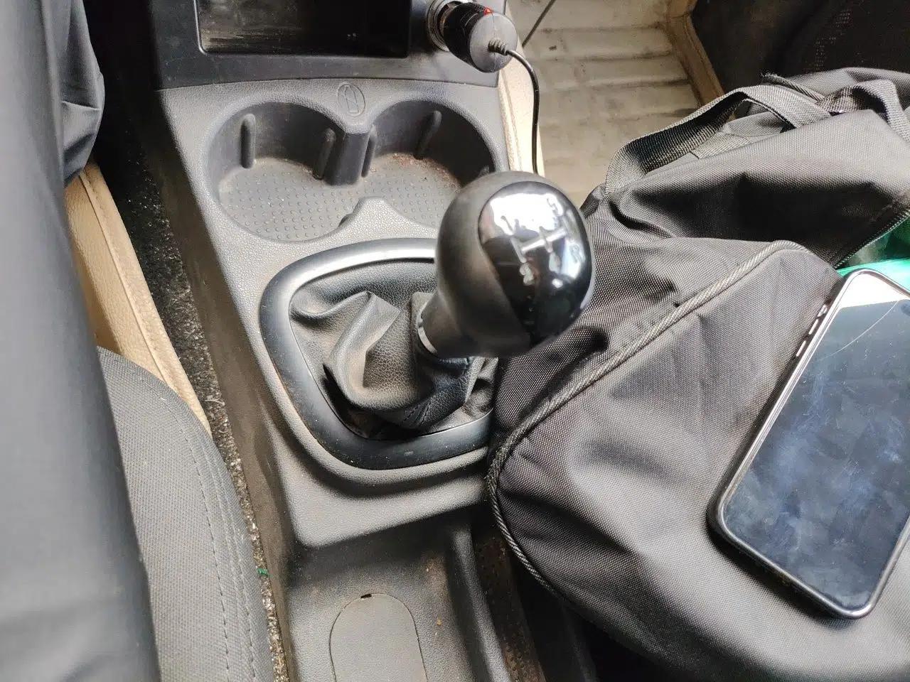 Dongfeng Fengon 330 2014 1.3L Manual Utility Version DK13-07 — миниатюра 14