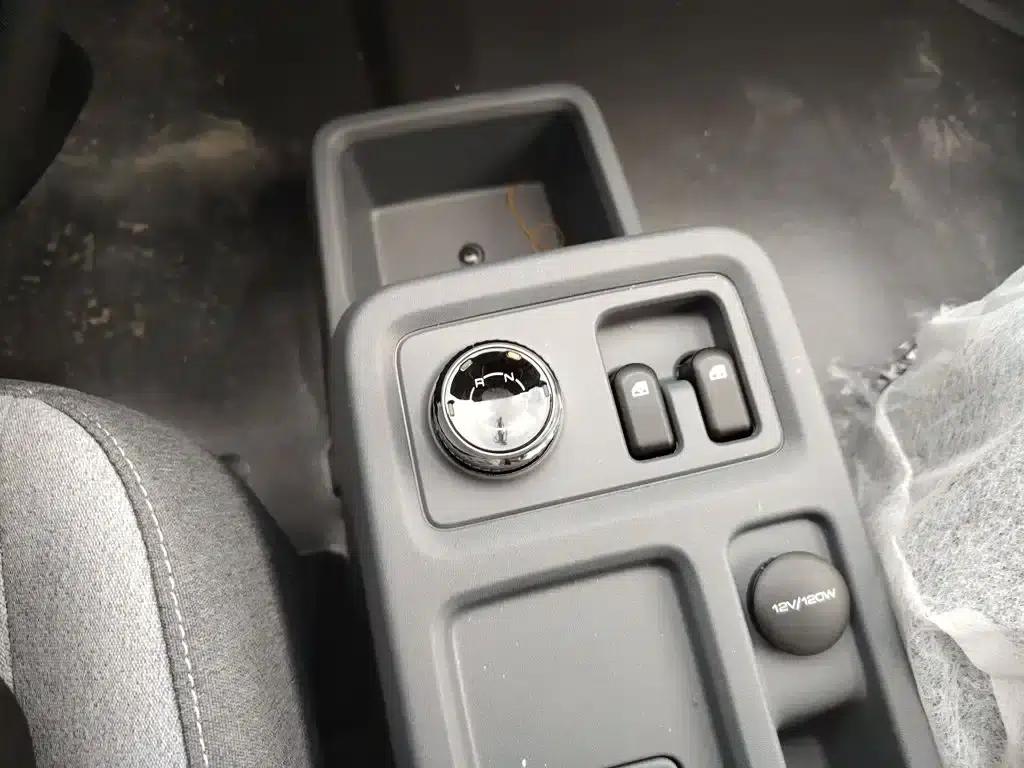 Wuling Yangguang 2024 Model 300km Comfort Bus Version 75kW — миниатюра 14