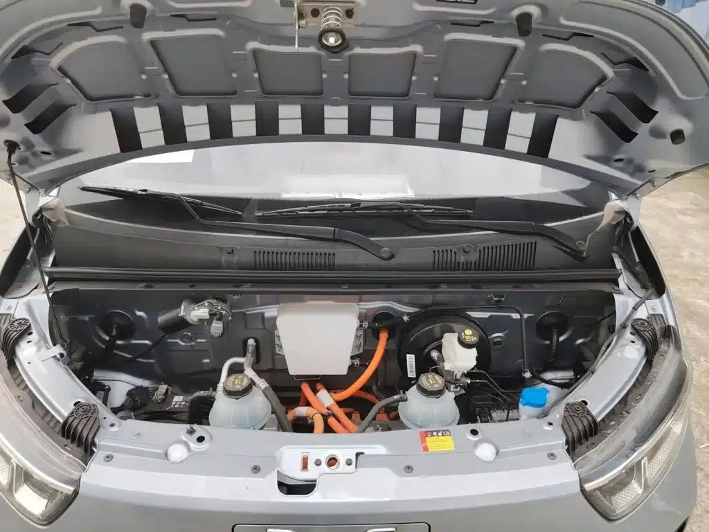 Wuling Yangguang 2024 Model 300km Comfort Bus Version 75kW — миниатюра 20