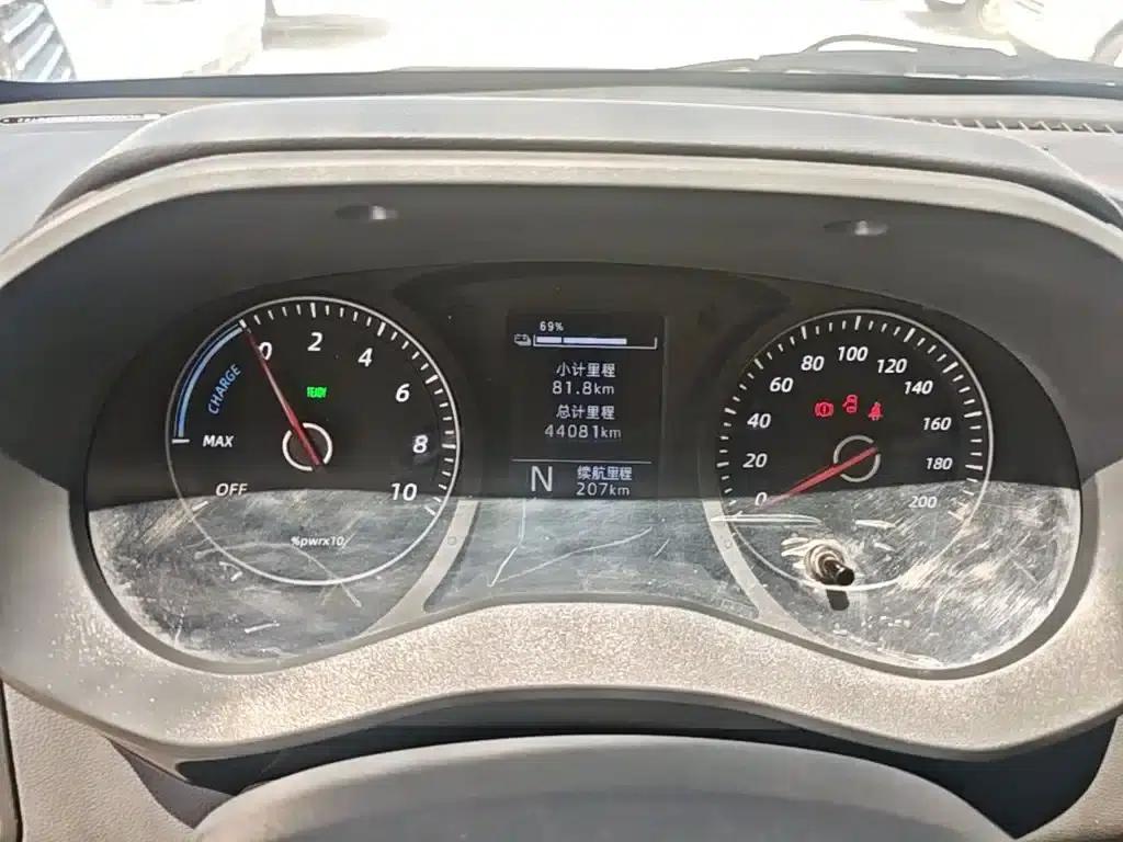 Wuling Yangguang 2024 Model 300km Comfort Bus Version 75kW — миниатюра 12