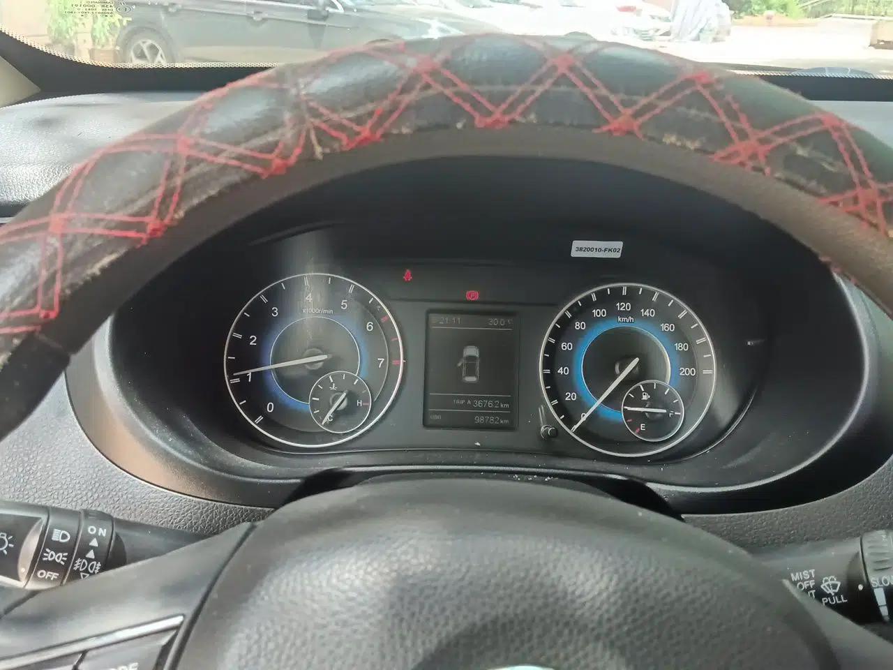 Dongfeng Fengon S560 2018 1.8L Manual Comfort 7-Seater — миниатюра 11
