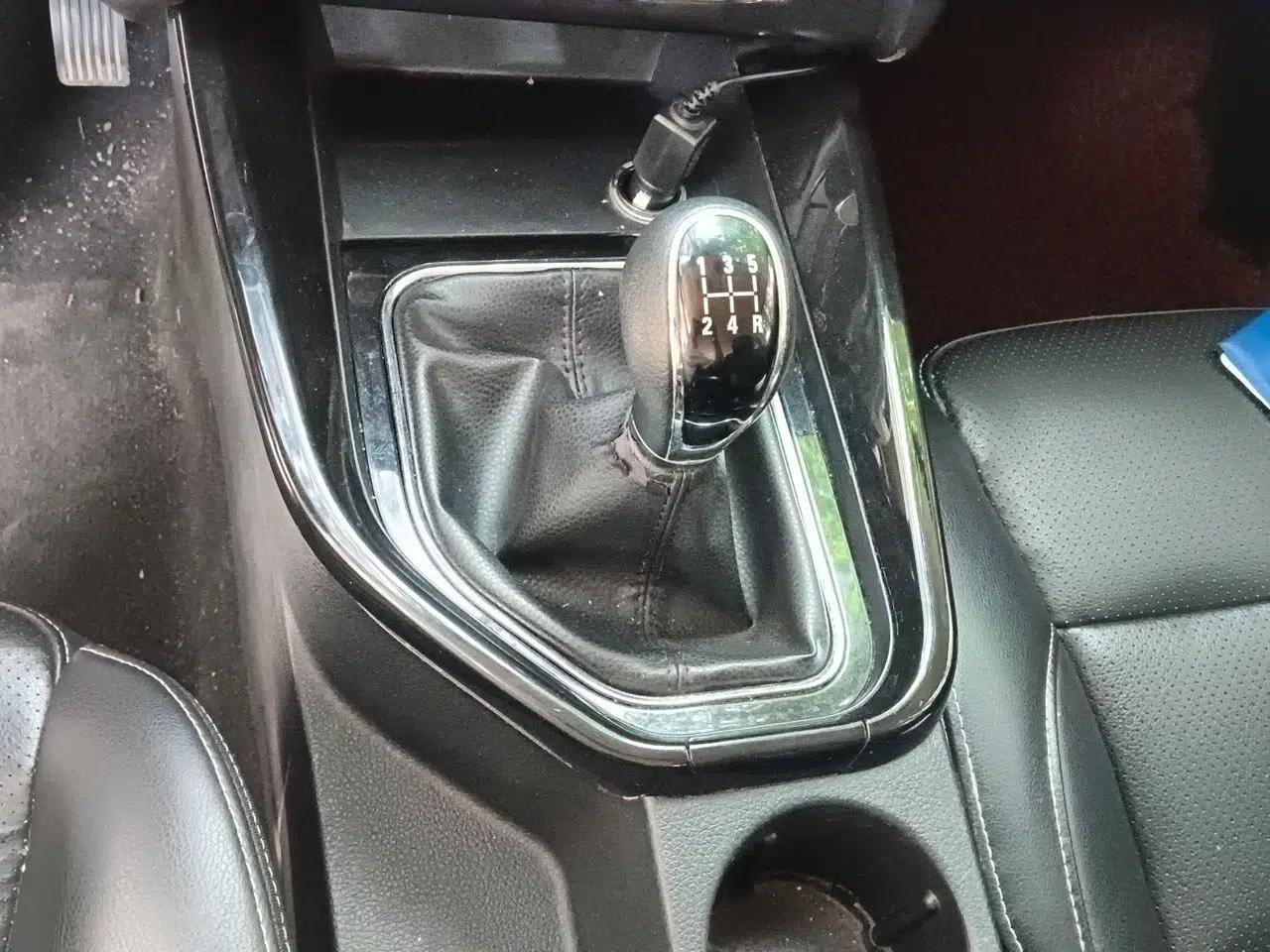 Dongfeng Fengon S560 2018 1.8L Manual Comfort 7-Seater — миниатюра 14