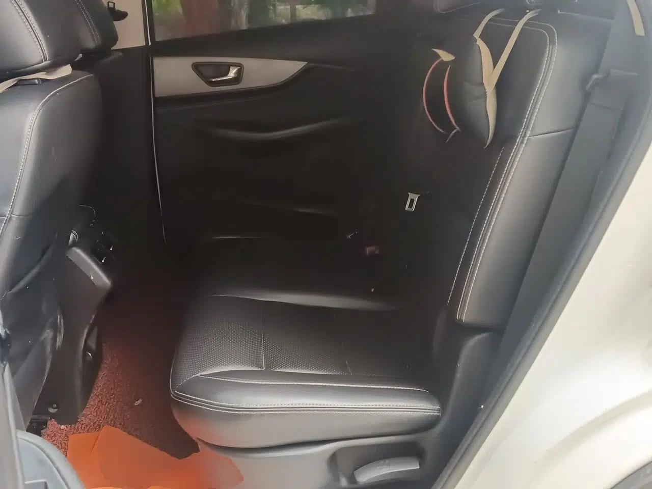 Dongfeng Fengon S560 2018 1.8L Manual Comfort 7-Seater — миниатюра 17