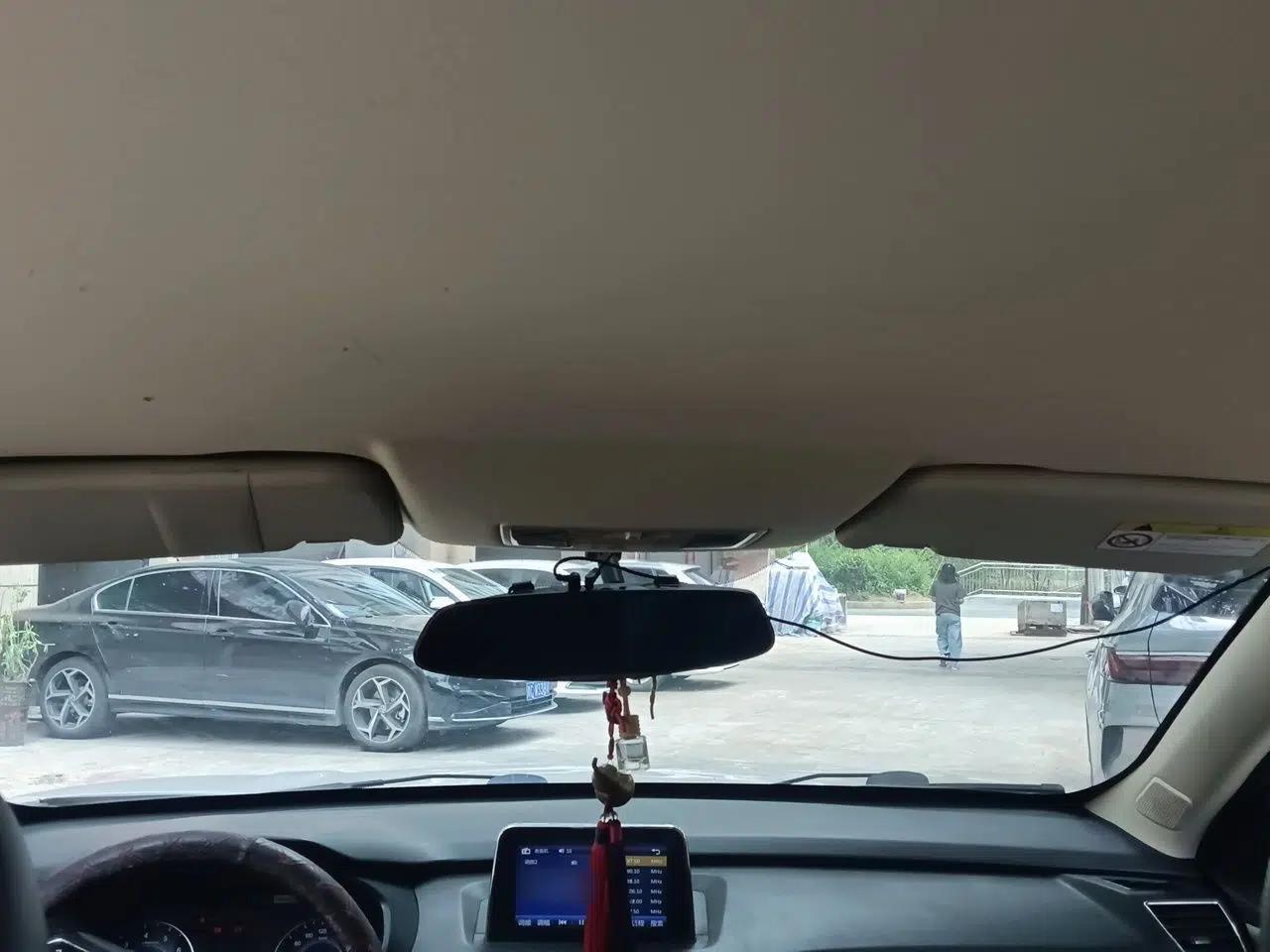 Dongfeng Fengon S560 2018 1.8L Manual Comfort 7-Seater — миниатюра 18