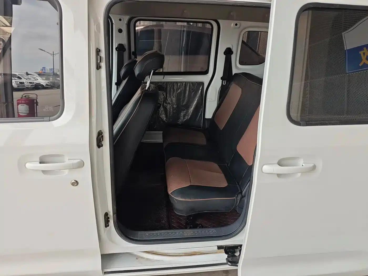 Wuling Sunshine New Energy 2025 Model, 201km/h Comfort Edition — миниатюра 6