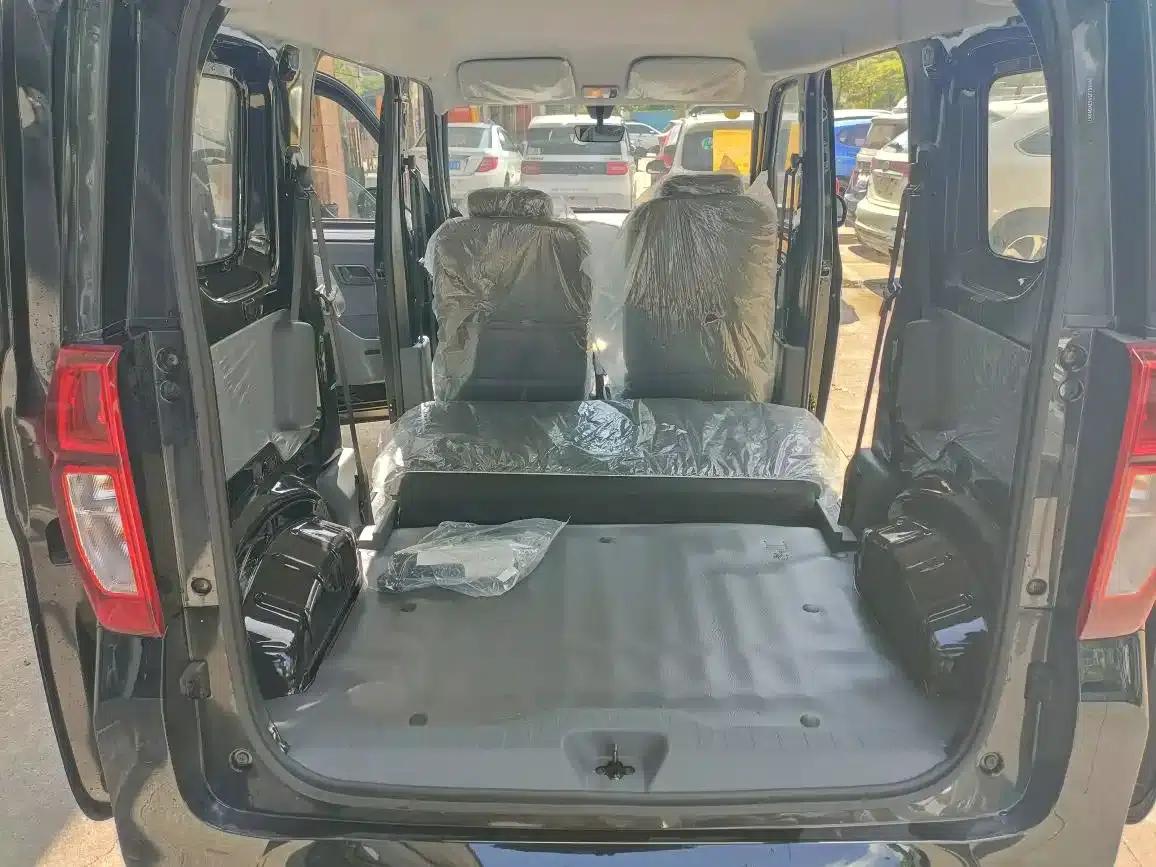 Wuling Sunshine New Energy 2025 Model 305km/h Progressive Edition — миниатюра 8