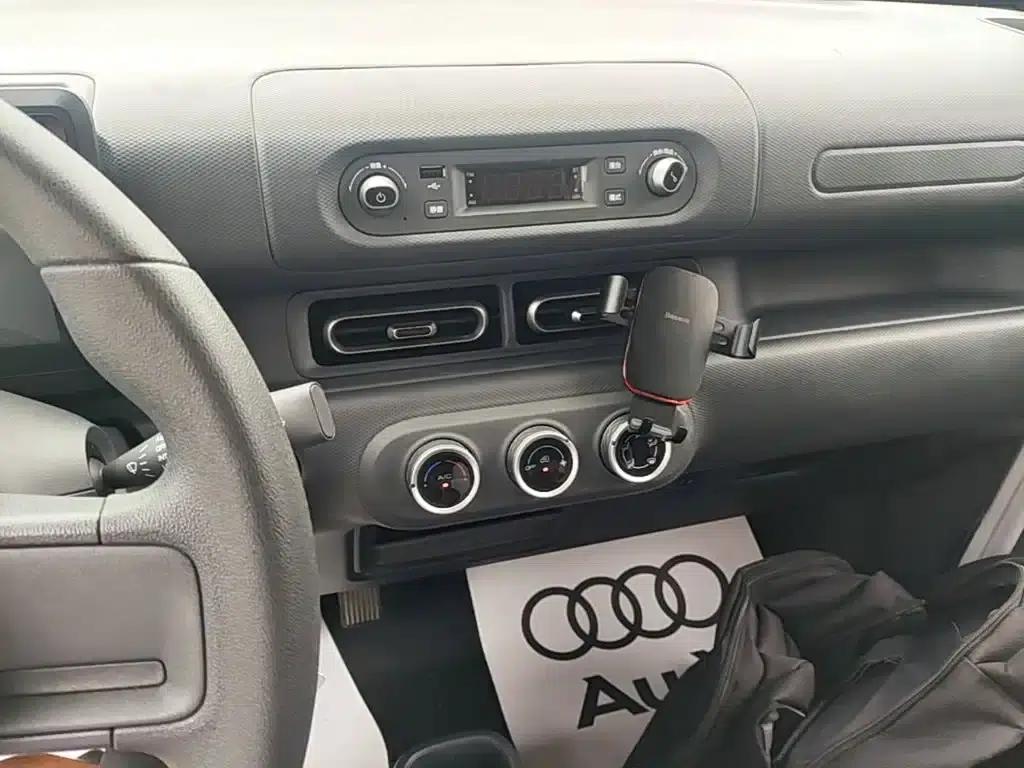 Wuling Sunshine New Energy 2025 Model 201km Standard Edition — миниатюра 13