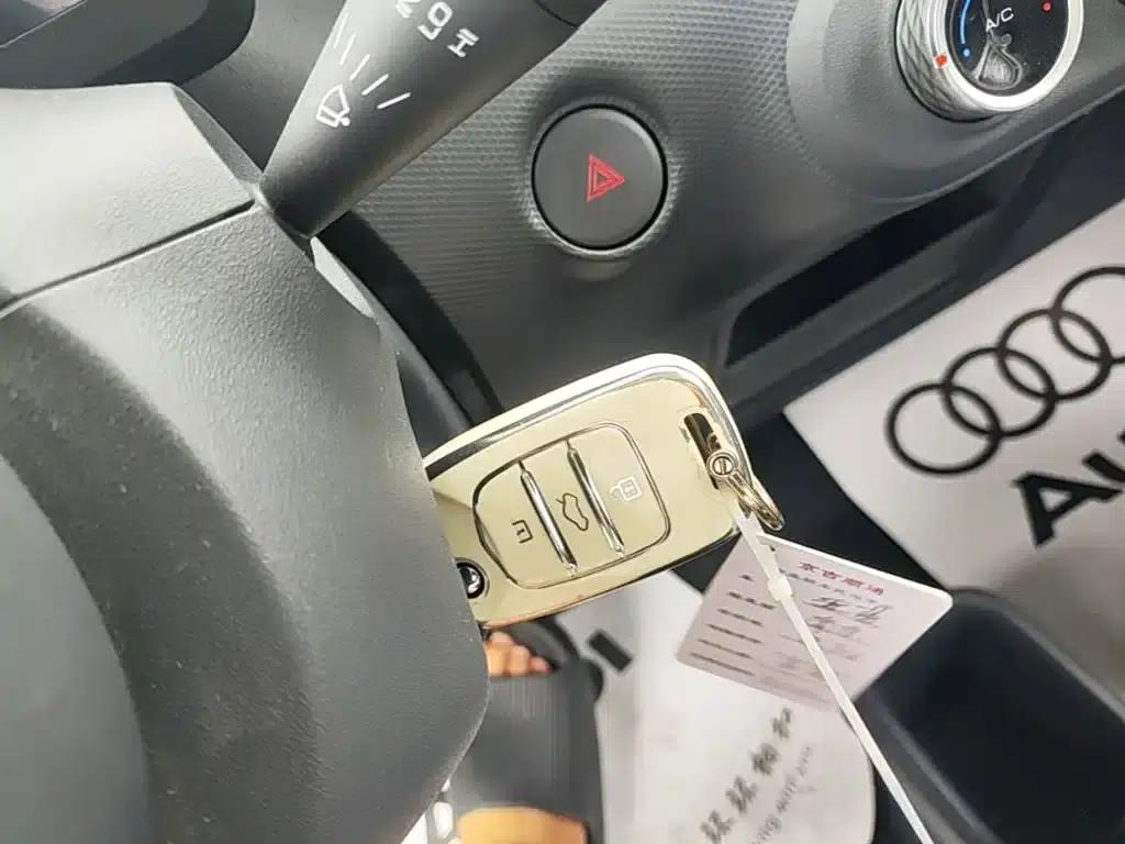 Wuling Sunshine New Energy 2025 Model 201km Standard Edition — миниатюра 9