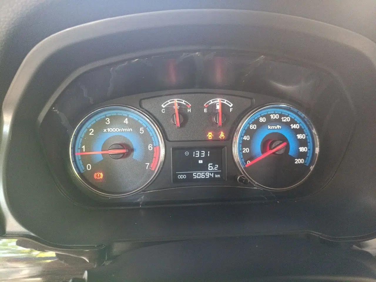 Dongfeng Fengon 370 2016 1.5L Manual Elite Home Edition 7-Seater — миниатюра 11