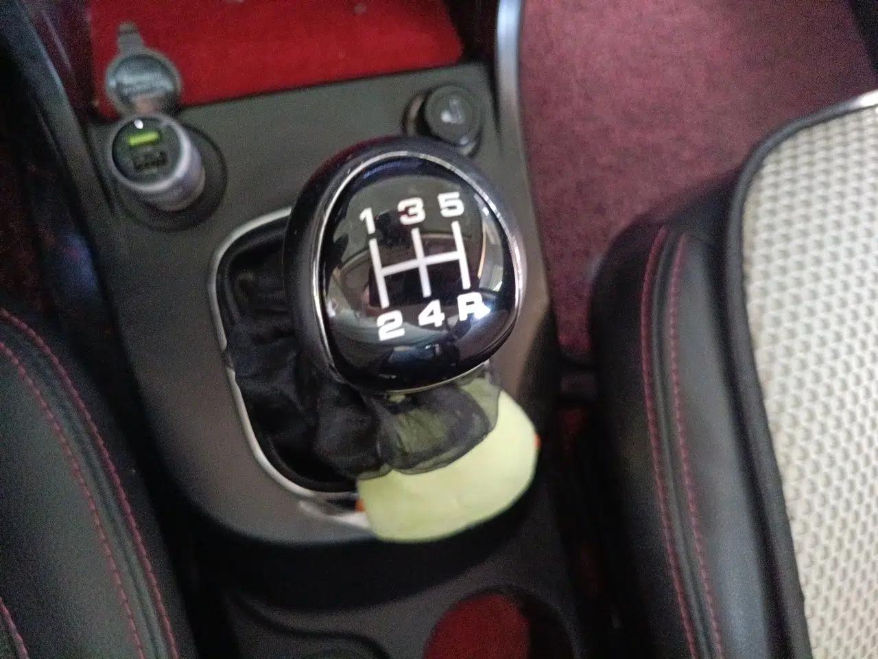 Dongfeng Fengon 370 2016 1.5L Manual Elite Home Edition 7-Seater — миниатюра 14