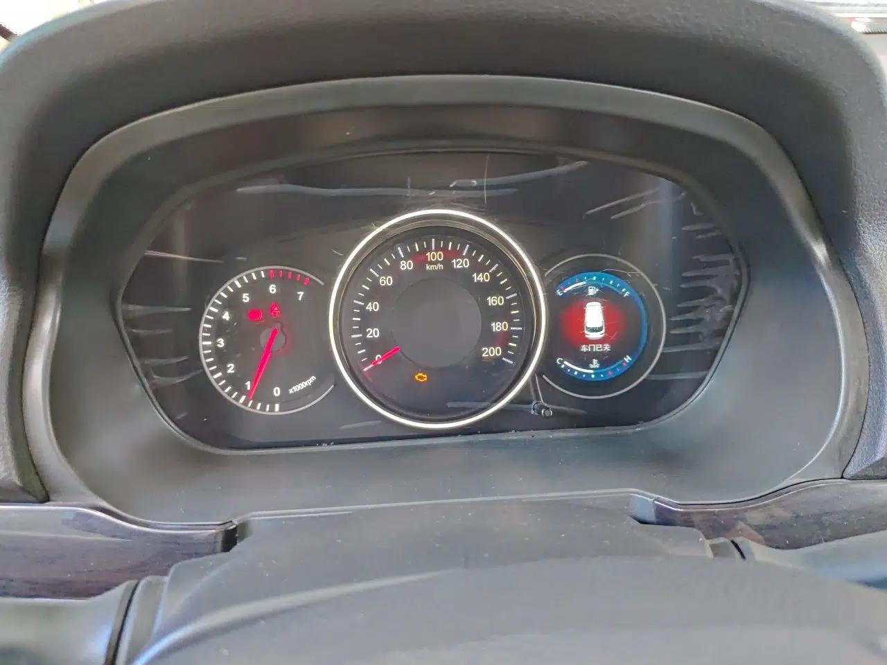 Dongfeng Fengon 370 2016 1.5L Manual Smart 7-Seater — миниатюра 11