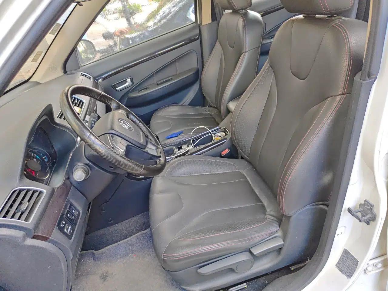 Dongfeng Fengon 370 2016 1.5L Manual Smart 7-Seater — миниатюра 15