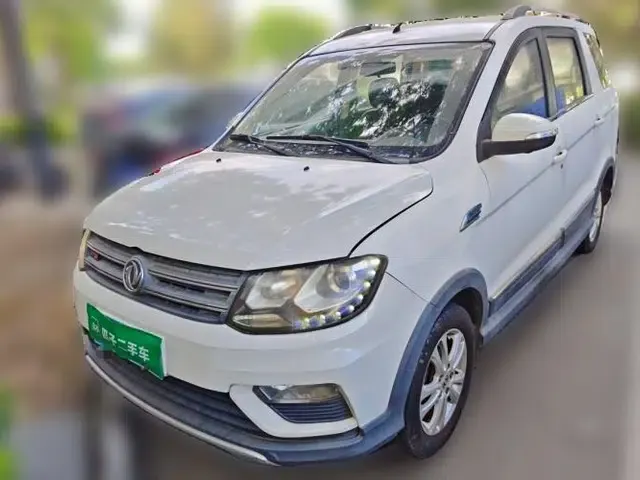 Dongfeng Fengon 370 2016 1.5L Manual Smart 7-Seater
