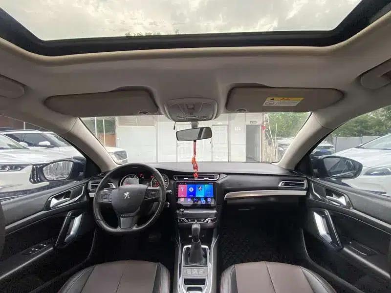 Peugeot 408 2015 1.2T Automatic Luxury Edition — миниатюра 13