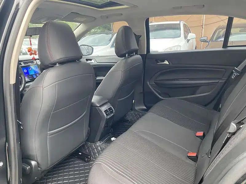 Peugeot 408 2015 1.2T Automatic Luxury Edition — миниатюра 18